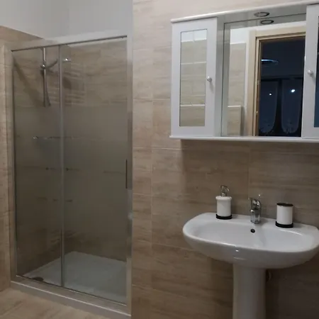 Luna Bed and Breakfast 3*
